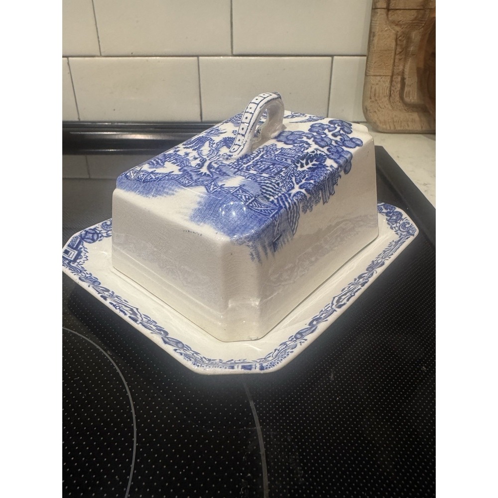 Antique Blue Willow Cheese Dish Estimate Turn of The Century. Made In England